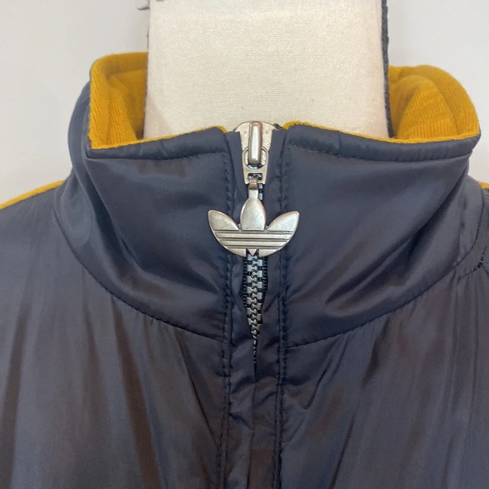 Vintage Unisex Adidas full zip winter puffer coat insulated winter rare